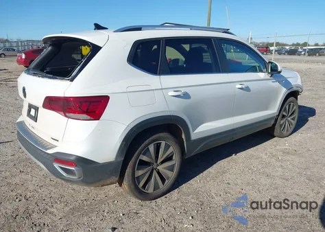 2022 Volkswagen Taos 1.5T Se из США, поврежденный, VIN 3VVPX7B29NM080082